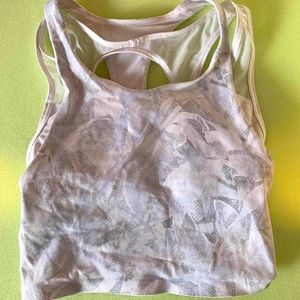 Lululemon cropped tank